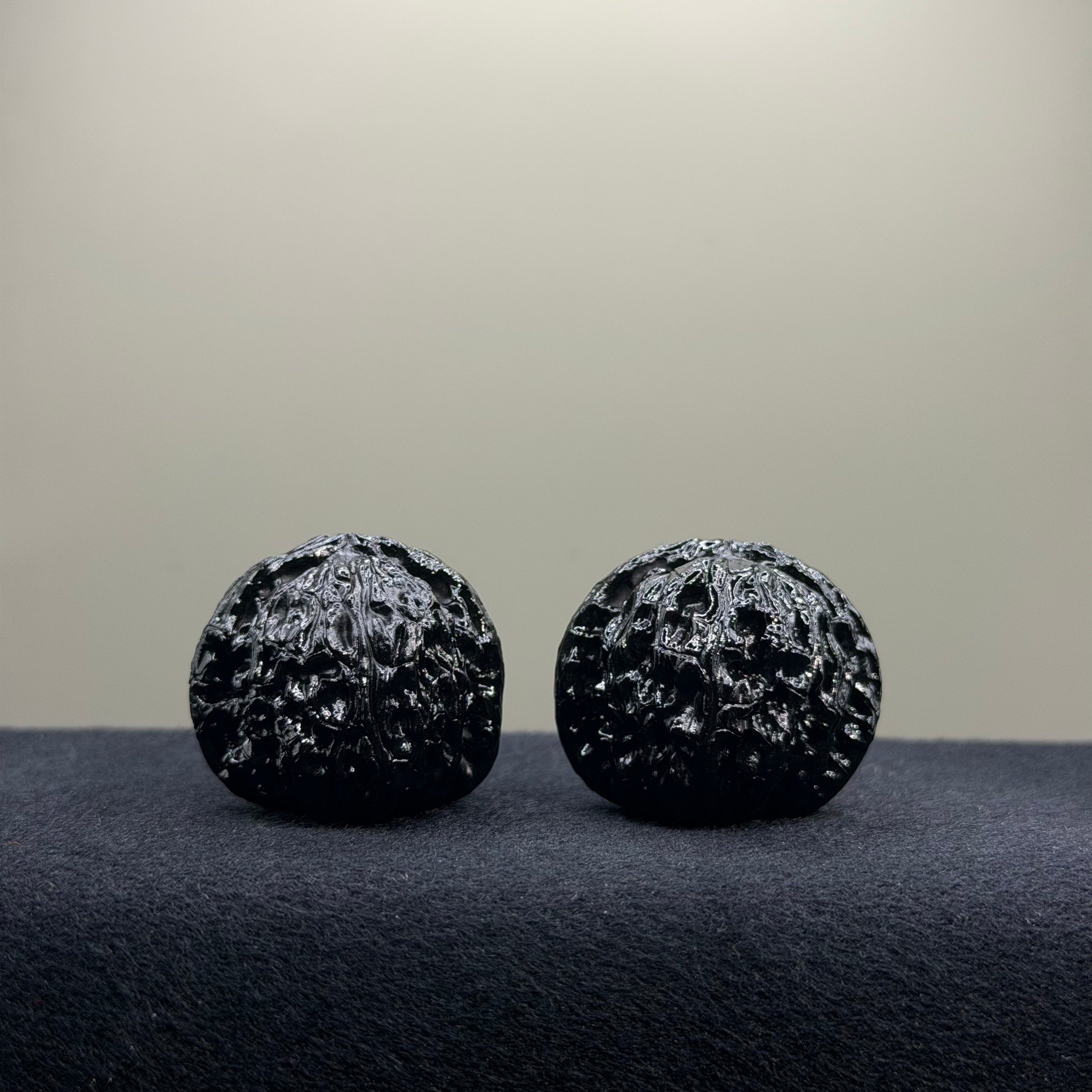 Ground Buried White Lion Wenwan Walnut · 34mm · Select Ritual