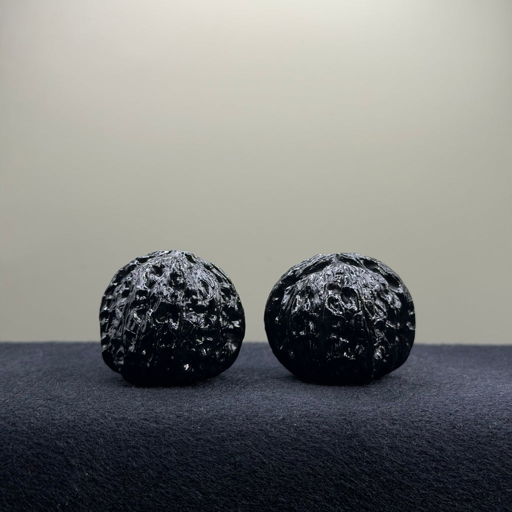 Ground Buried White Lion Wenwan Walnut · 34mm · Select Ritual
