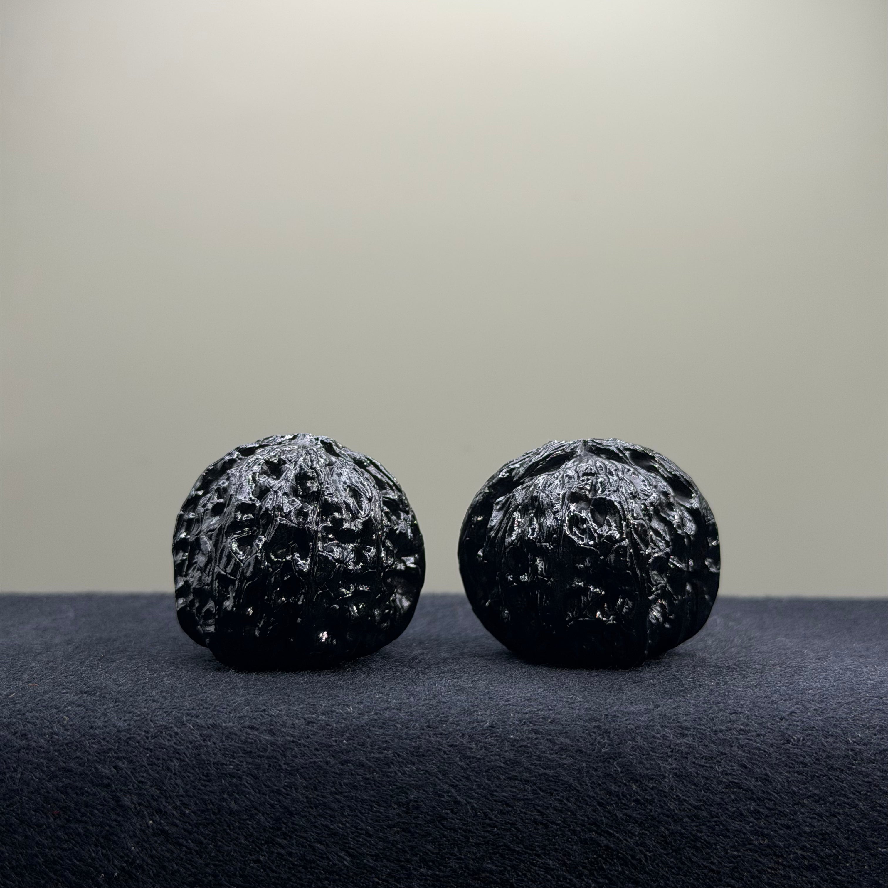 Ground Buried White Lion Wenwan Walnut · 34mm · Select Ritual