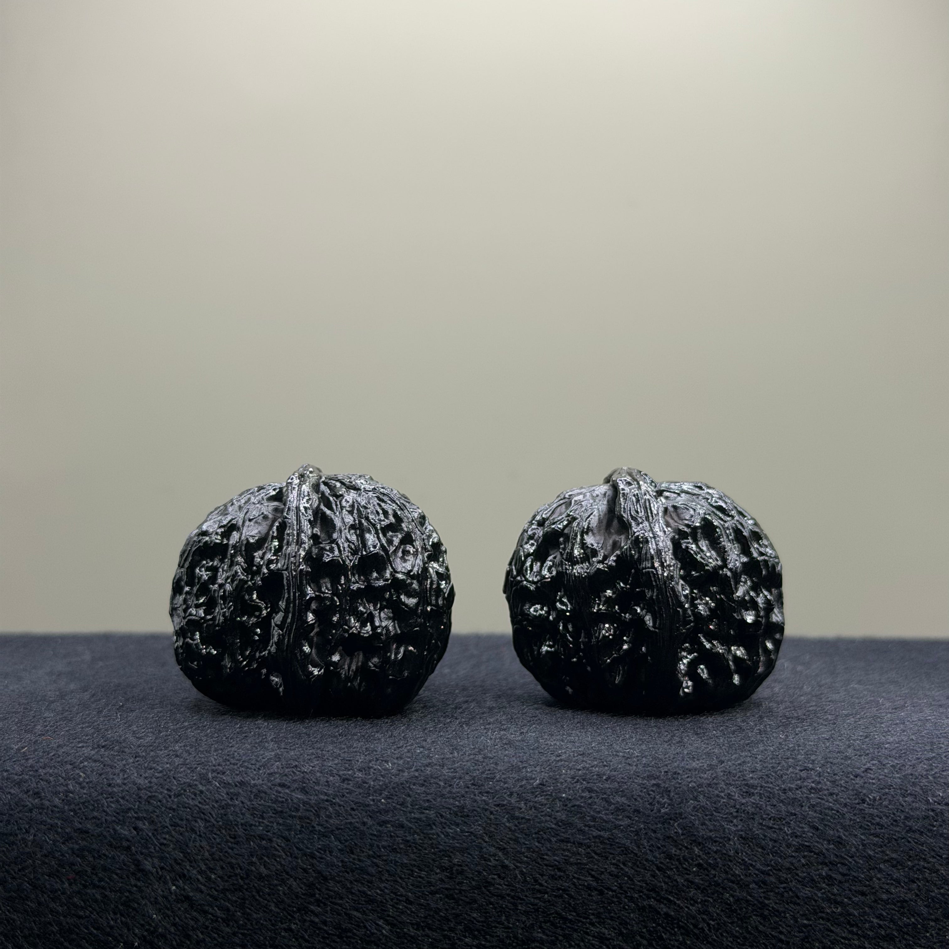 Ground Buried White Lion Wenwan Walnut · 34mm · Select Ritual