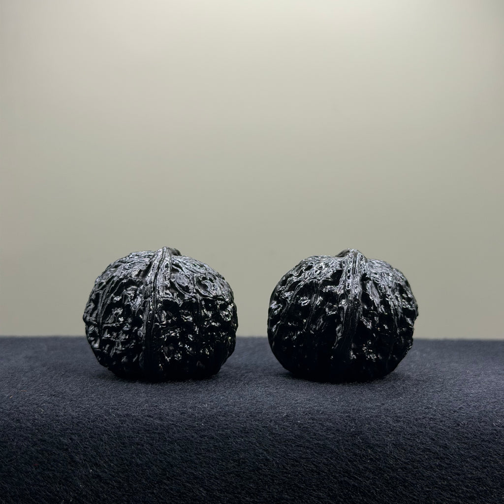 Ground Buried White Lion Wenwan Walnut · 34mm · Select Ritual