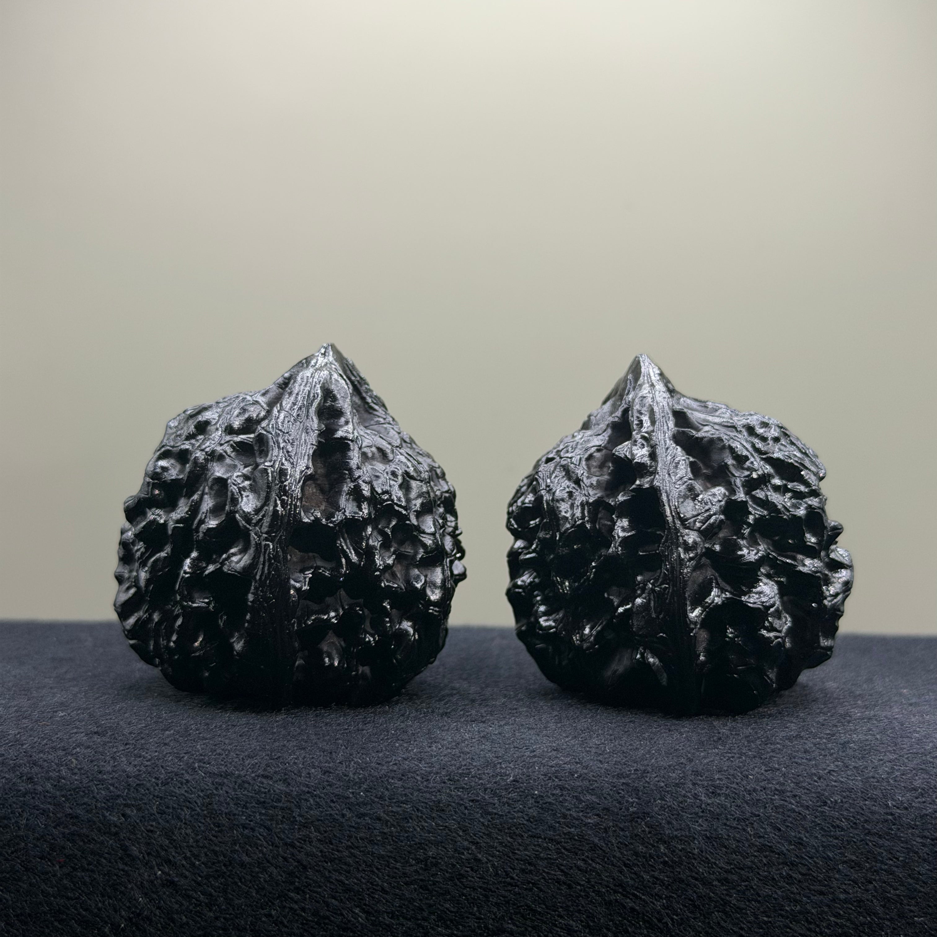 Ground Buried Official Hat Wenwan Walnut · 48mm · Select Ritual