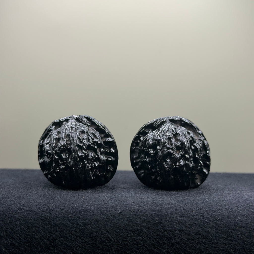 Ground Buried White Lion Wenwan Walnut · 34mm · Select Ritual