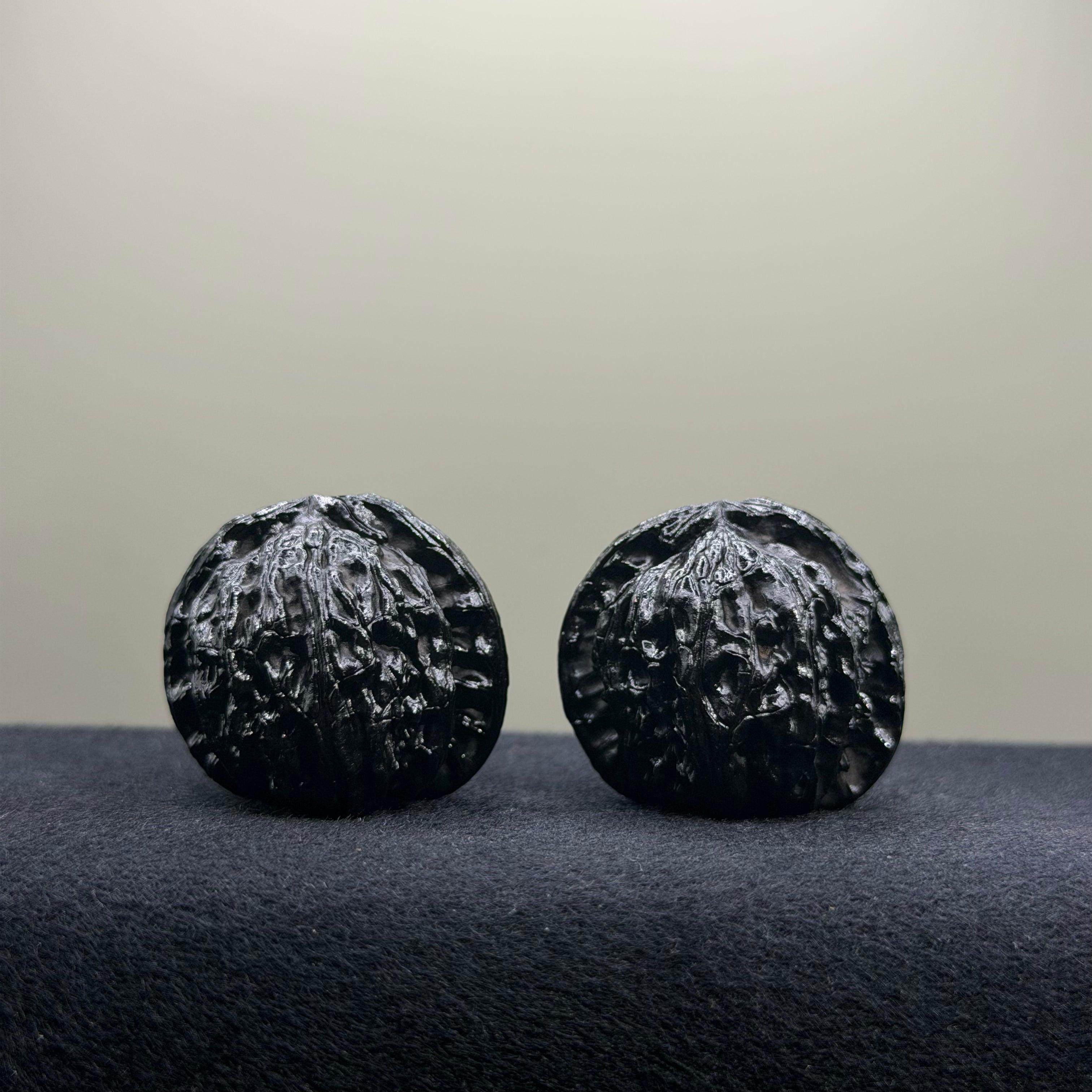 Ground Buried White Lion Wenwan Walnut · 34mm · Select Ritual