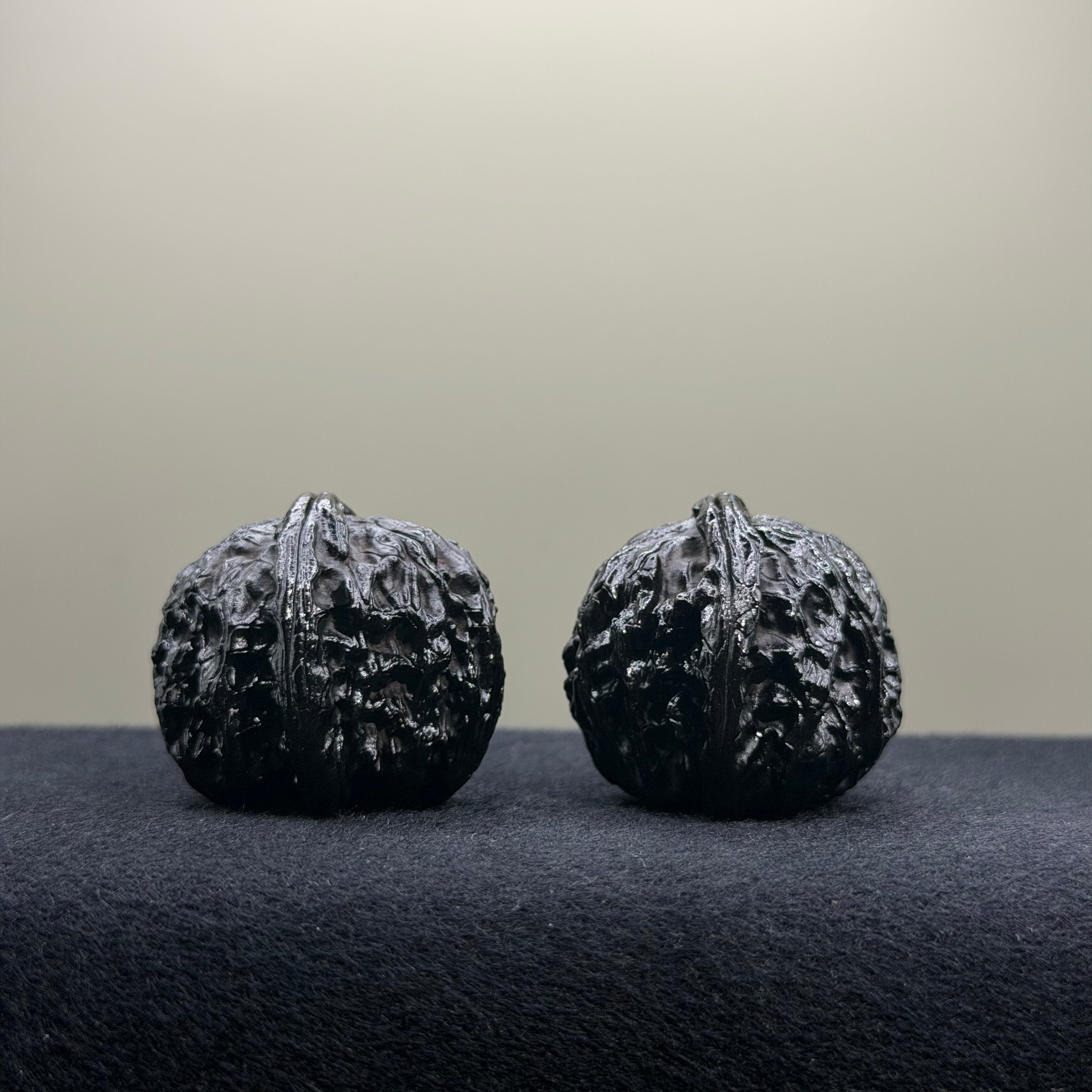 Ground Buried White Lion Wenwan Walnut · 34mm · Select Ritual