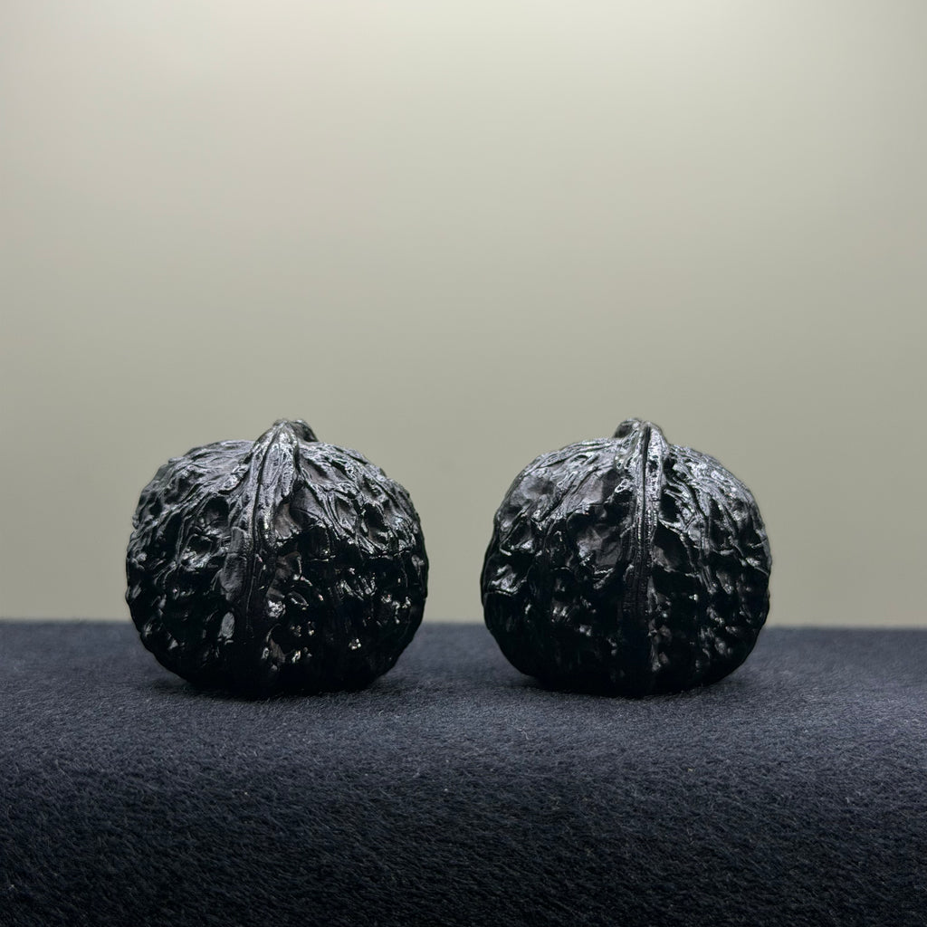 Ground Buried White Lion Wenwan Walnut · 34mm · Select Ritual