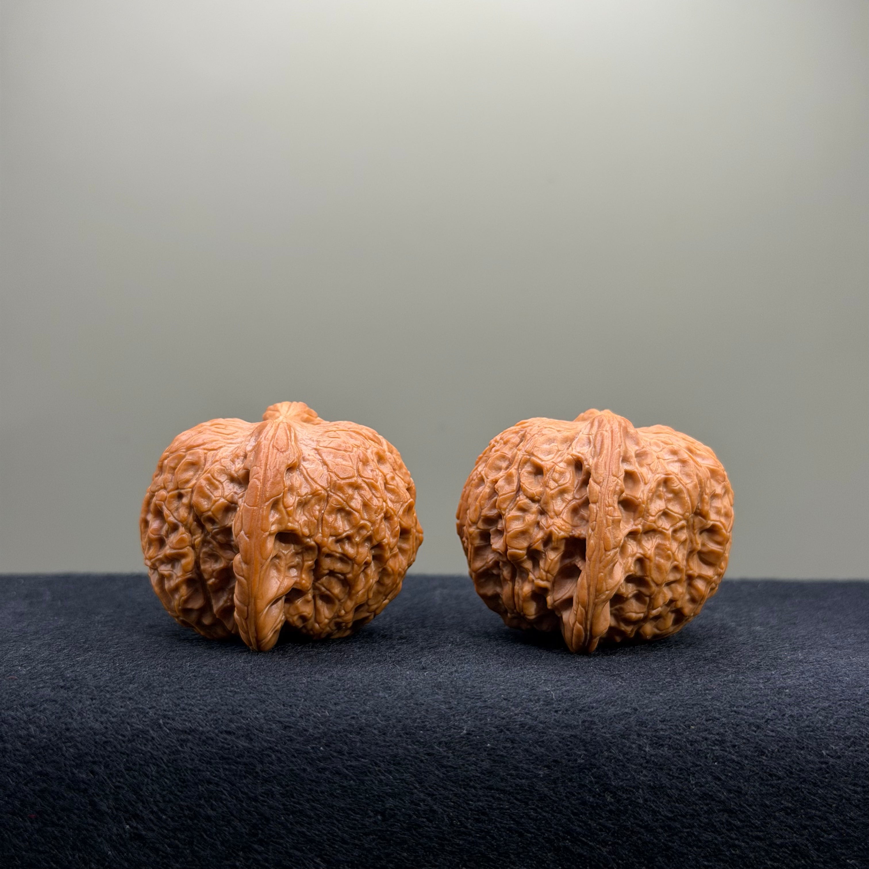 Blood Kirin Wenwan Walnut · 37mm · Select Ritual