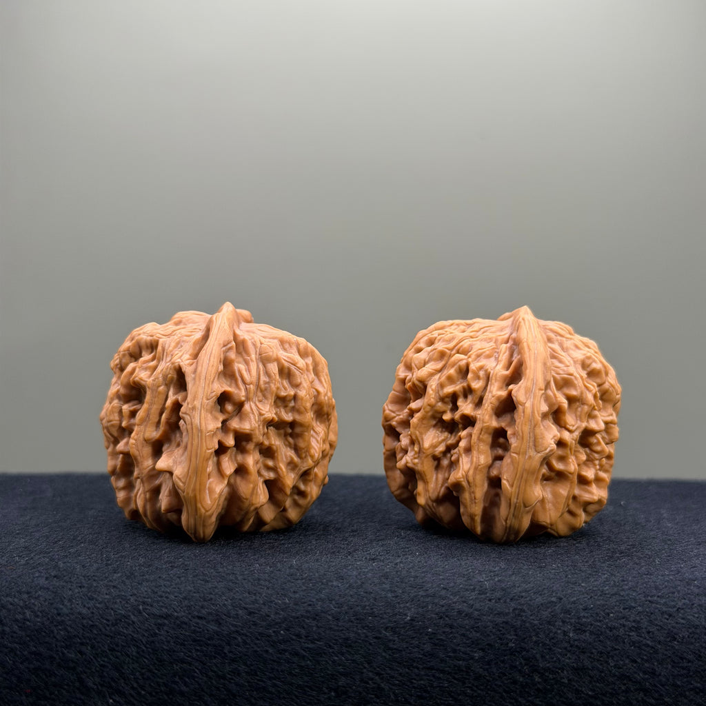 Four Towers Wenwan Walnut · 39mm · Select Ritual