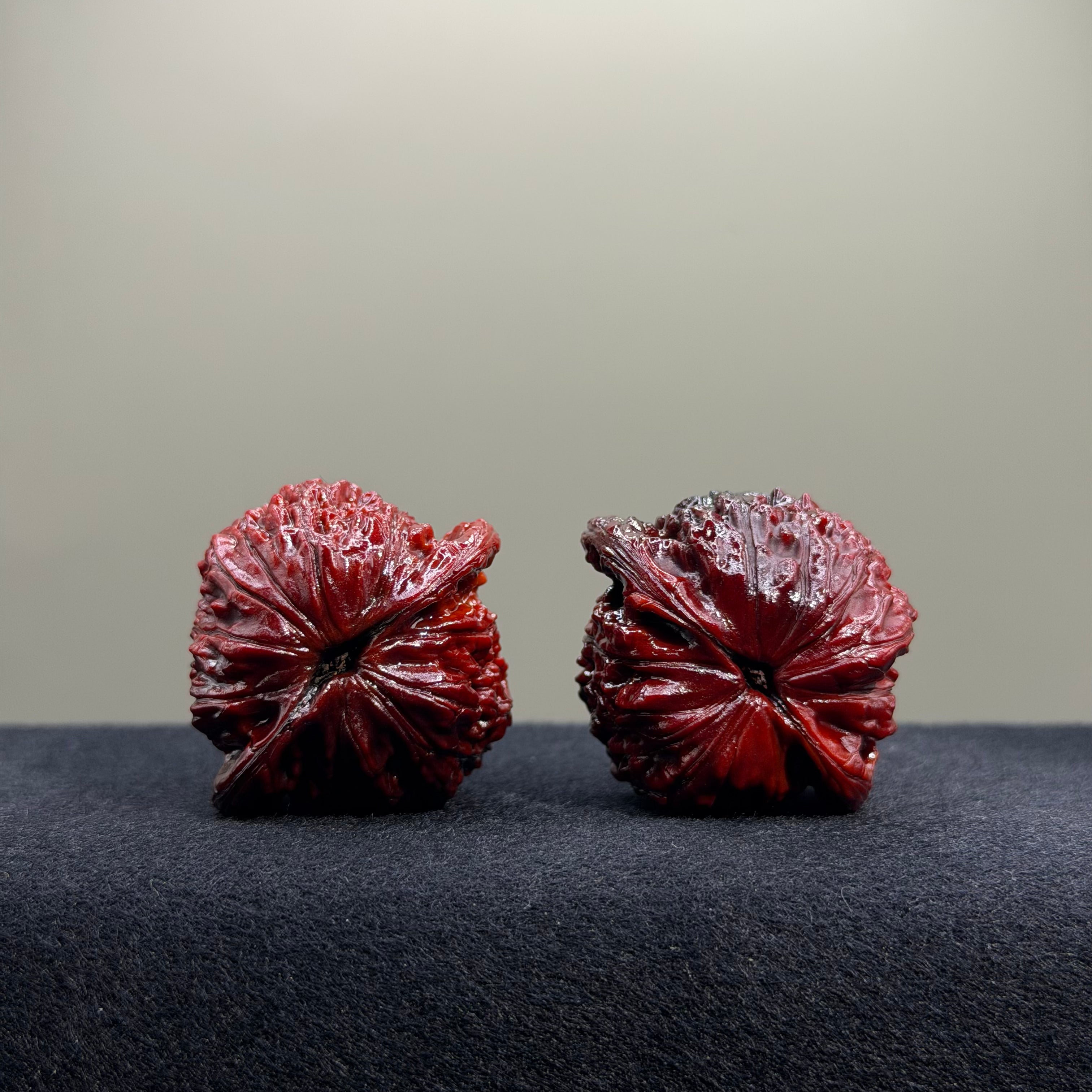 Ground Buried Palace Lantern Wenwan Walnut · 40mm · Select Ritual