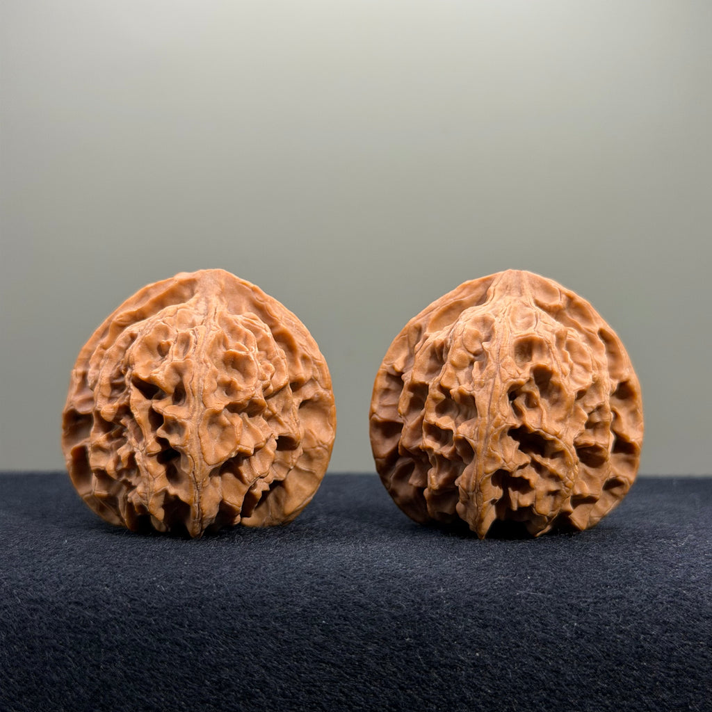 Triangular · Apple Orchard Wenwan Walnut · 39mm · Natural · Select Ritual