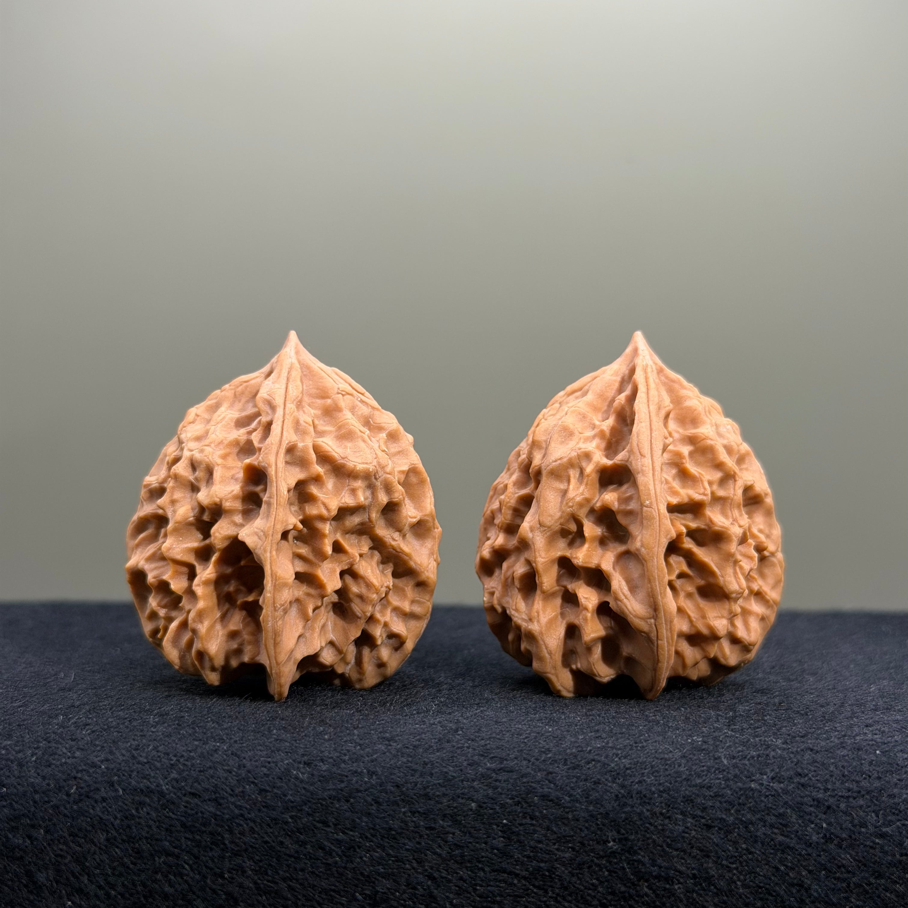 First Love Wenwan Walnut · 34mm · Natural · Entry Ritual