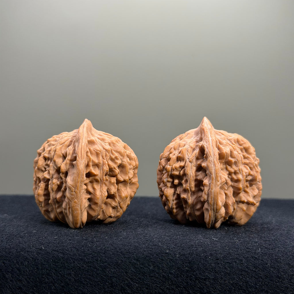 Four Towers Wenwan Walnut · 39mm · Natural · Entry Ritual