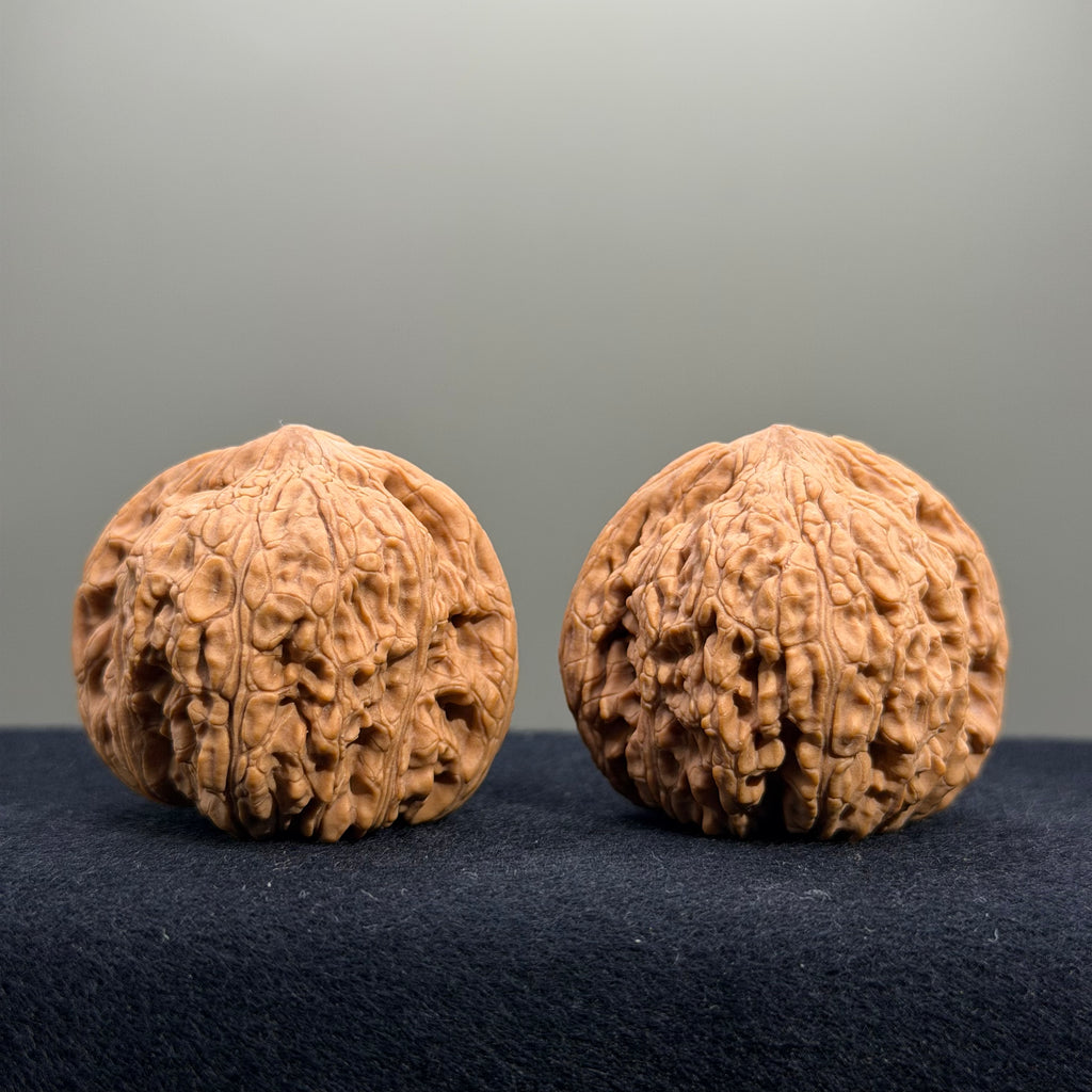 Four Towers Wenwan Walnut · 42mm · Natural · Select Ritual