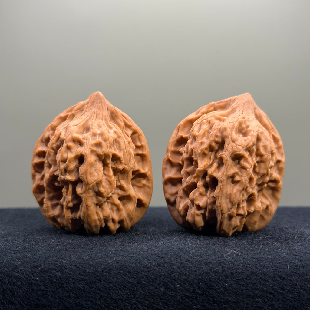 Chicken Heart Wenwan Walnut · 39mm · Natural · Select Ritual