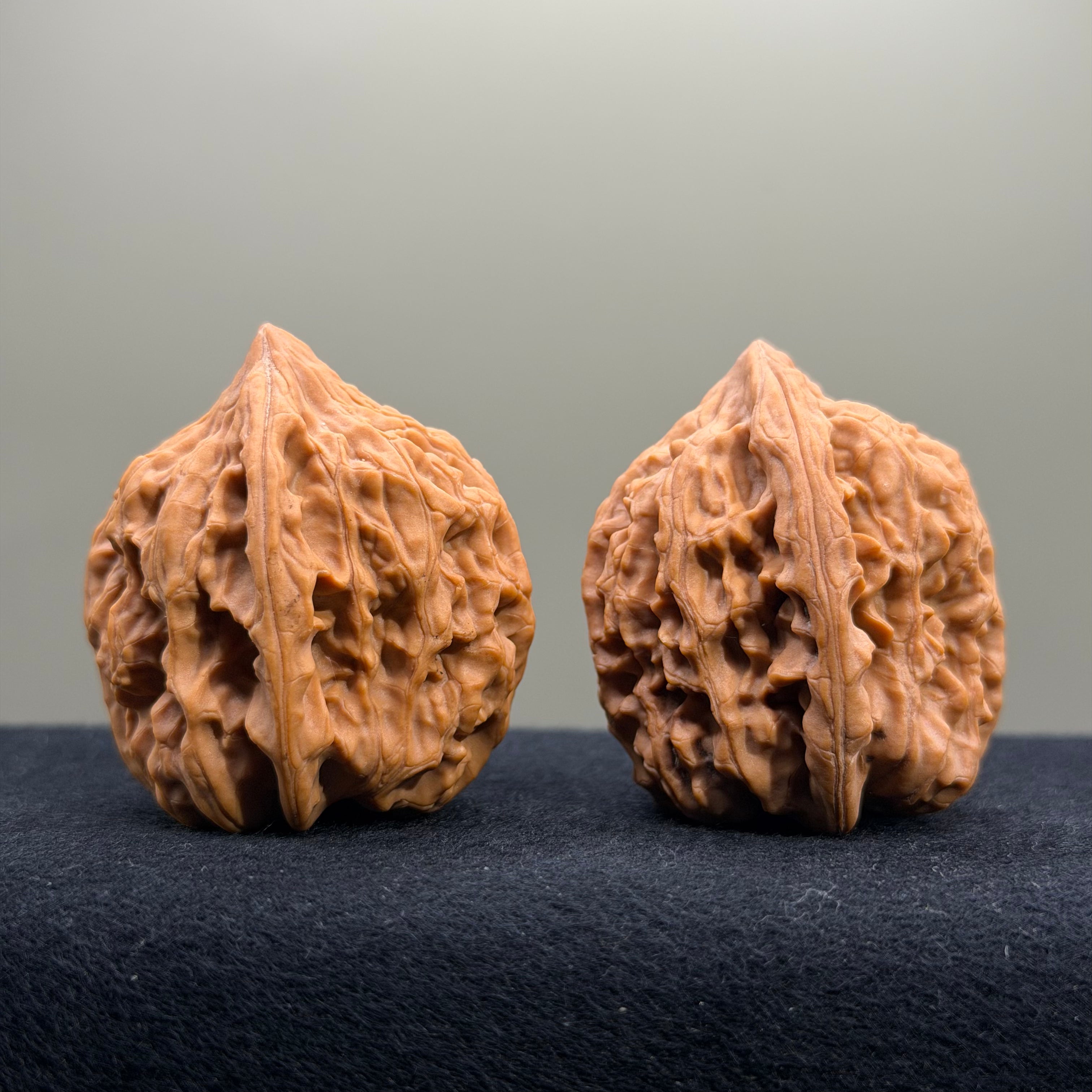 Chicken Heart Wenwan Walnut · 39mm · Natural · Select Ritual