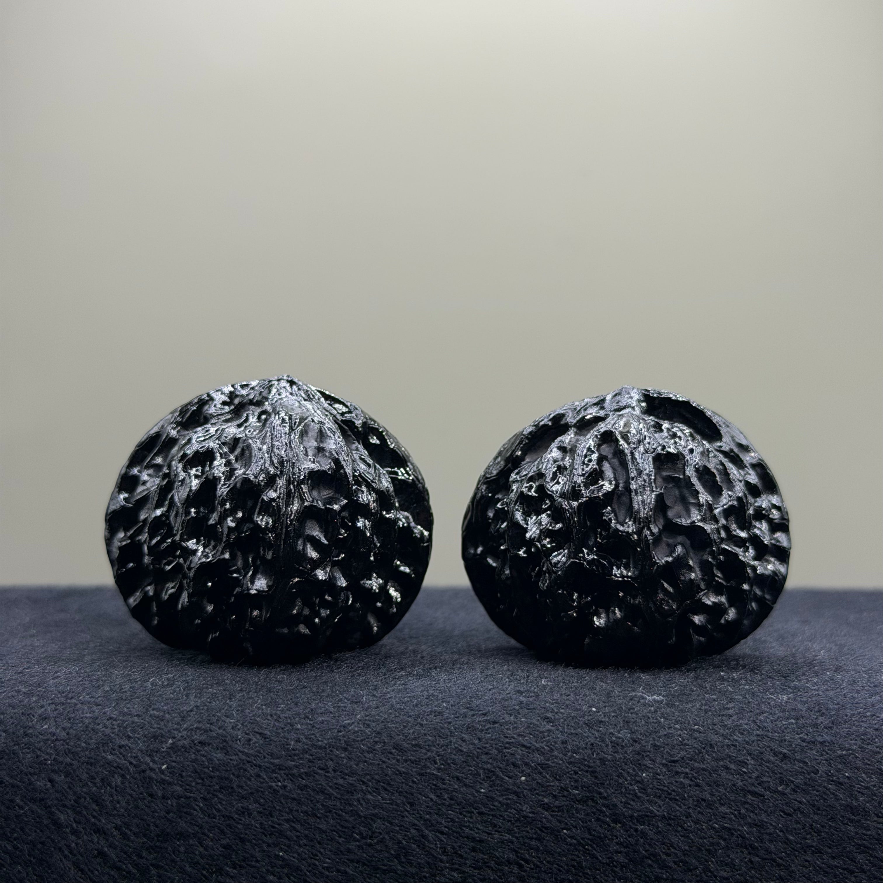 Ghost Rider · Palace Lantern Ground Buried Wenwan Walnut · 40mm · Premium Ritual