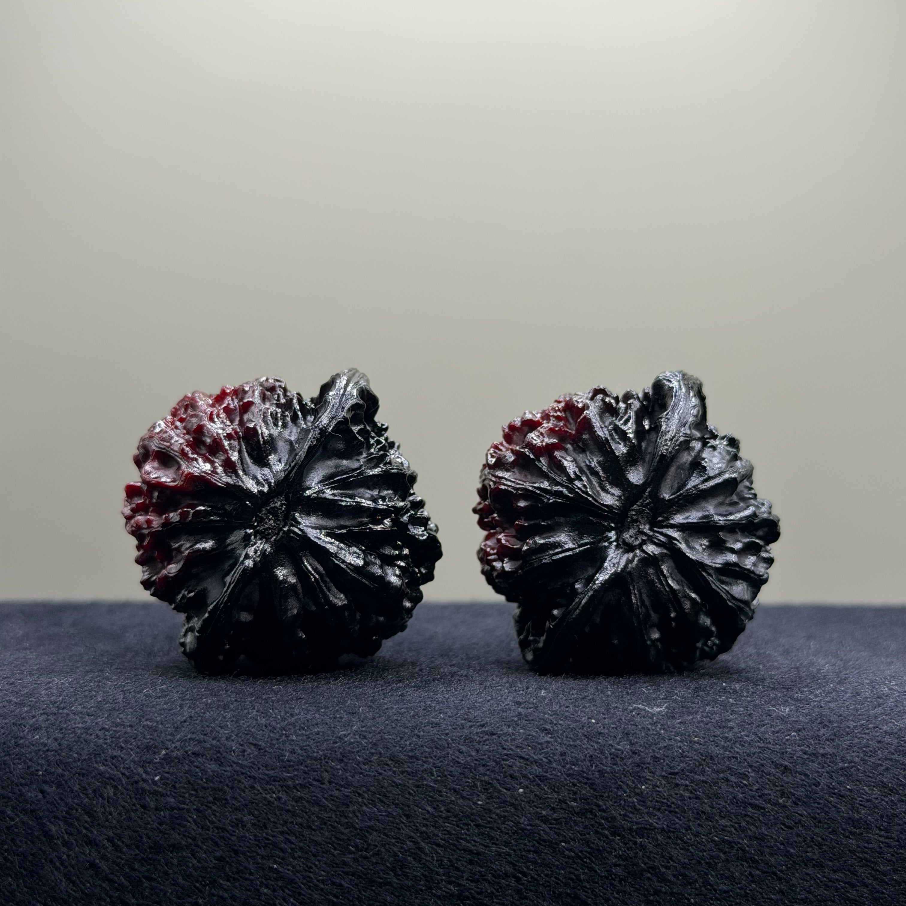 Ghost Rider · Palace Lantern Ground Buried Wenwan Walnut · 40mm · Premium Ritual