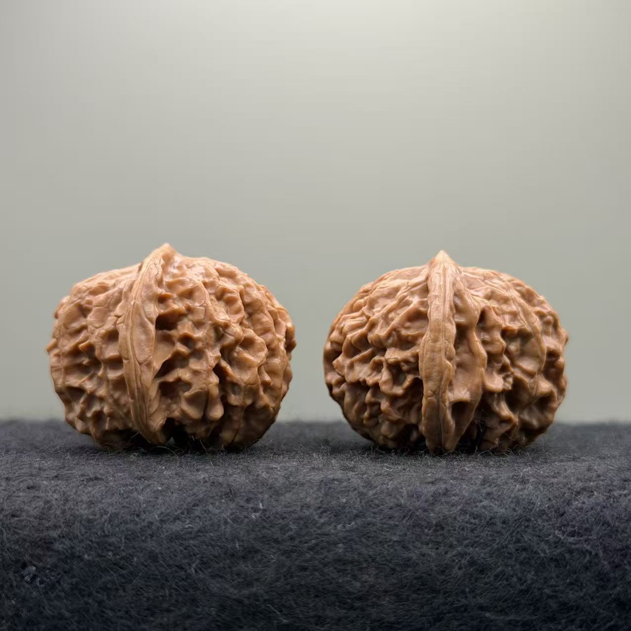 Taihang Ingot Wenwan Walnut · 39mm · Select Ritual