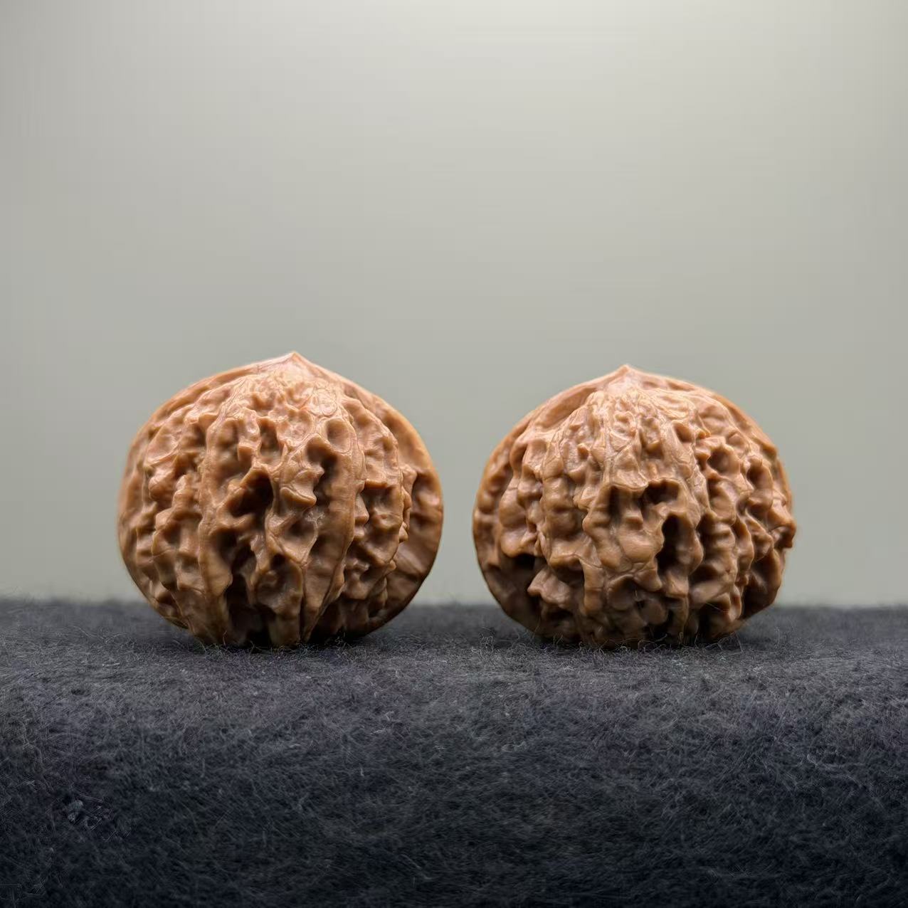 Taihang Ingot Wenwan Walnut · 39mm · Select Ritual