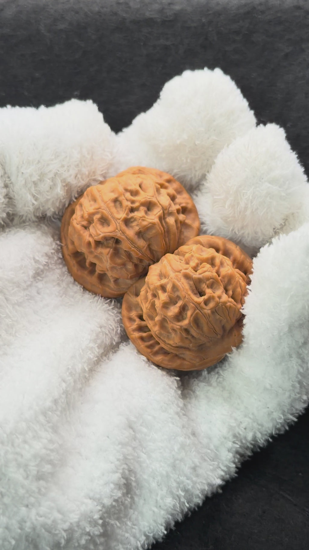 'Walnut King' Wenwan Walnut · 36mm · Natural · Entry Ritual