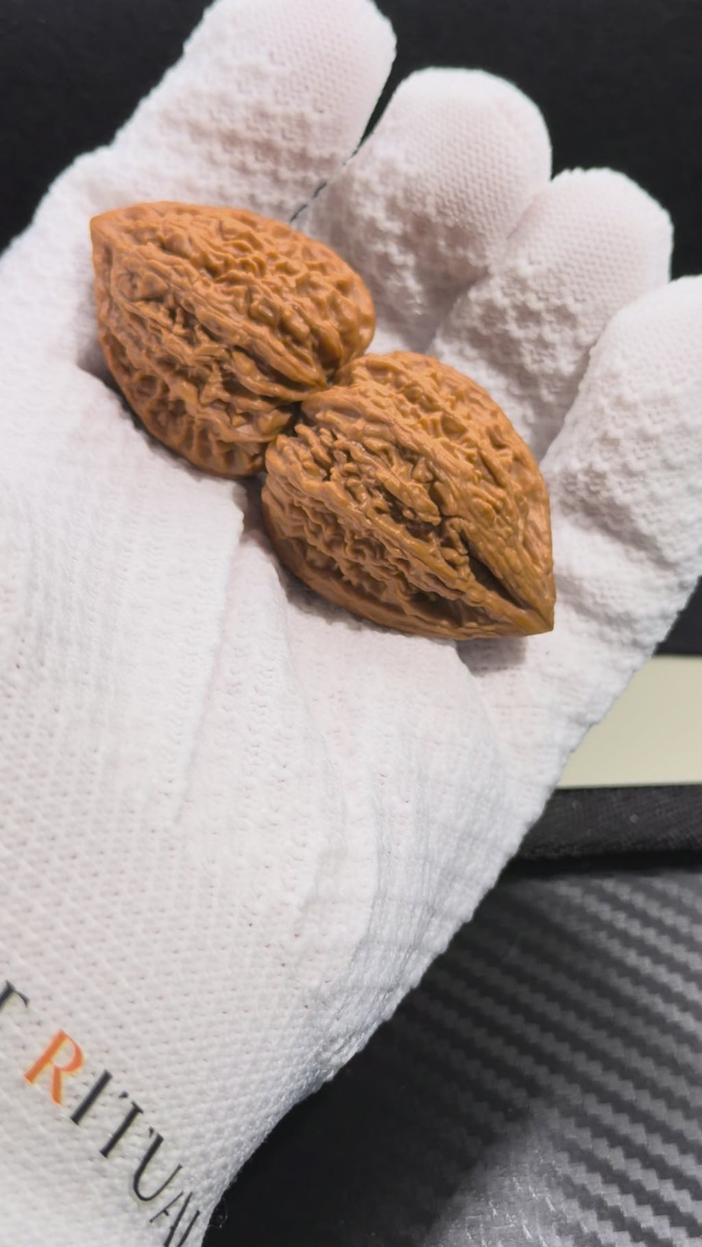 Tower Tip Chicken Heart Wenwan Walnut · 32mm · Premium Ritual