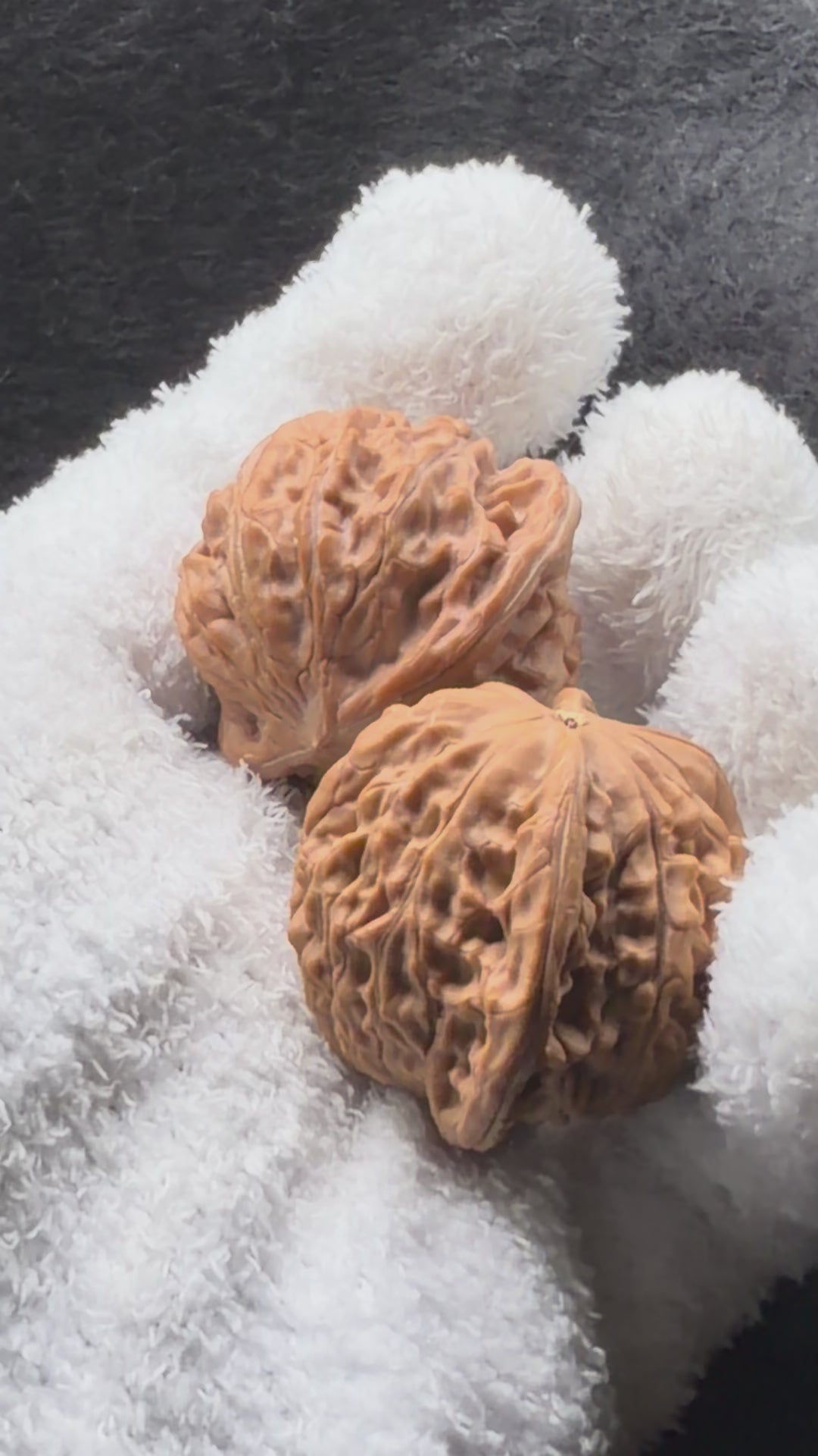 Well-aligned Millstone Wenwan Walnut · 41mm · Natural · Select Ritual