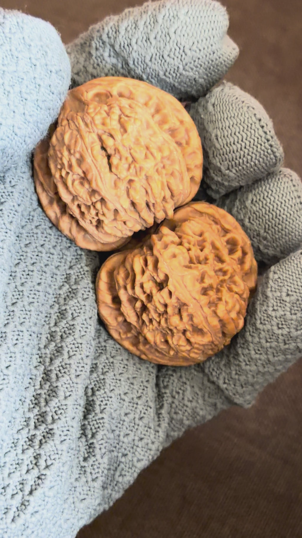 Nanjiang Stone Wenwan Walnut · 37mm · Natural · Premium Ritual