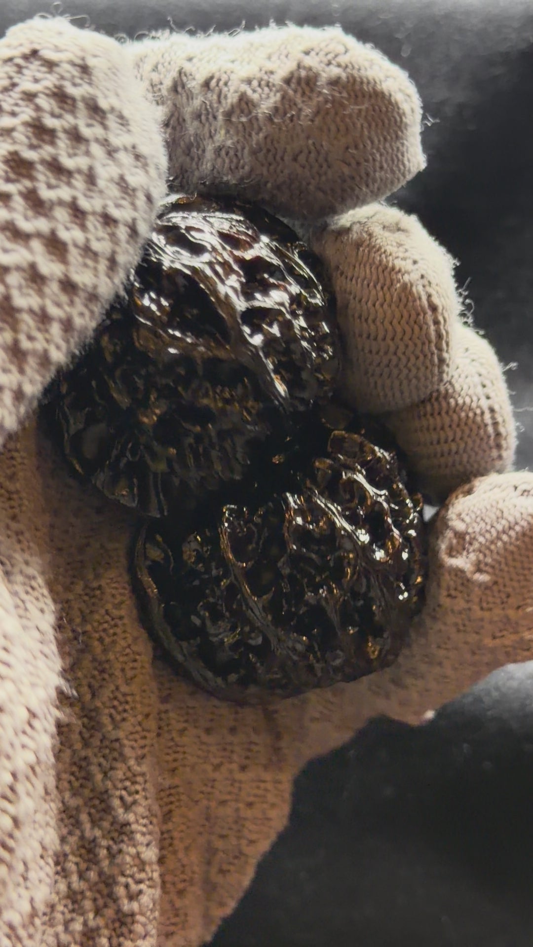 Ground Buried Palace Lantern Wenwan Walnut · 42mm · Select Ritual