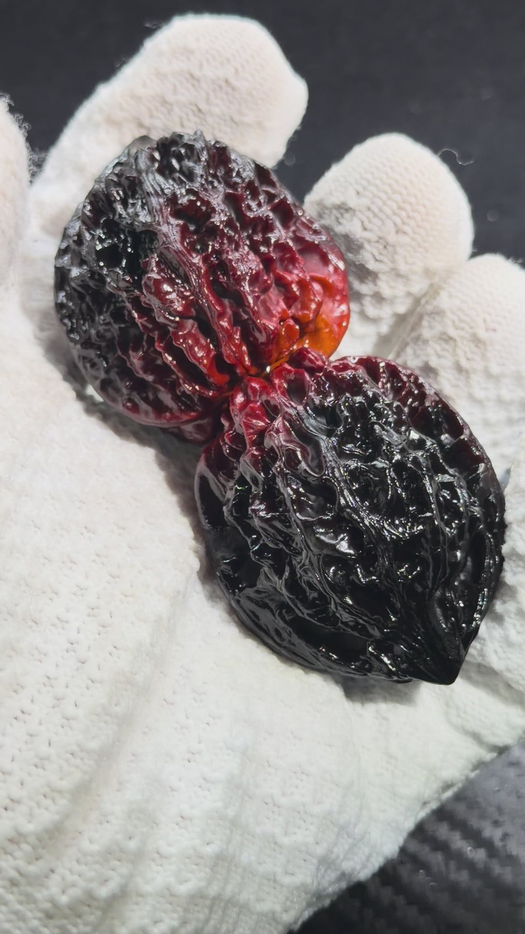 Ghost Rider Chicken Heart Wenwan Walnut · 40mm · Select Ritual