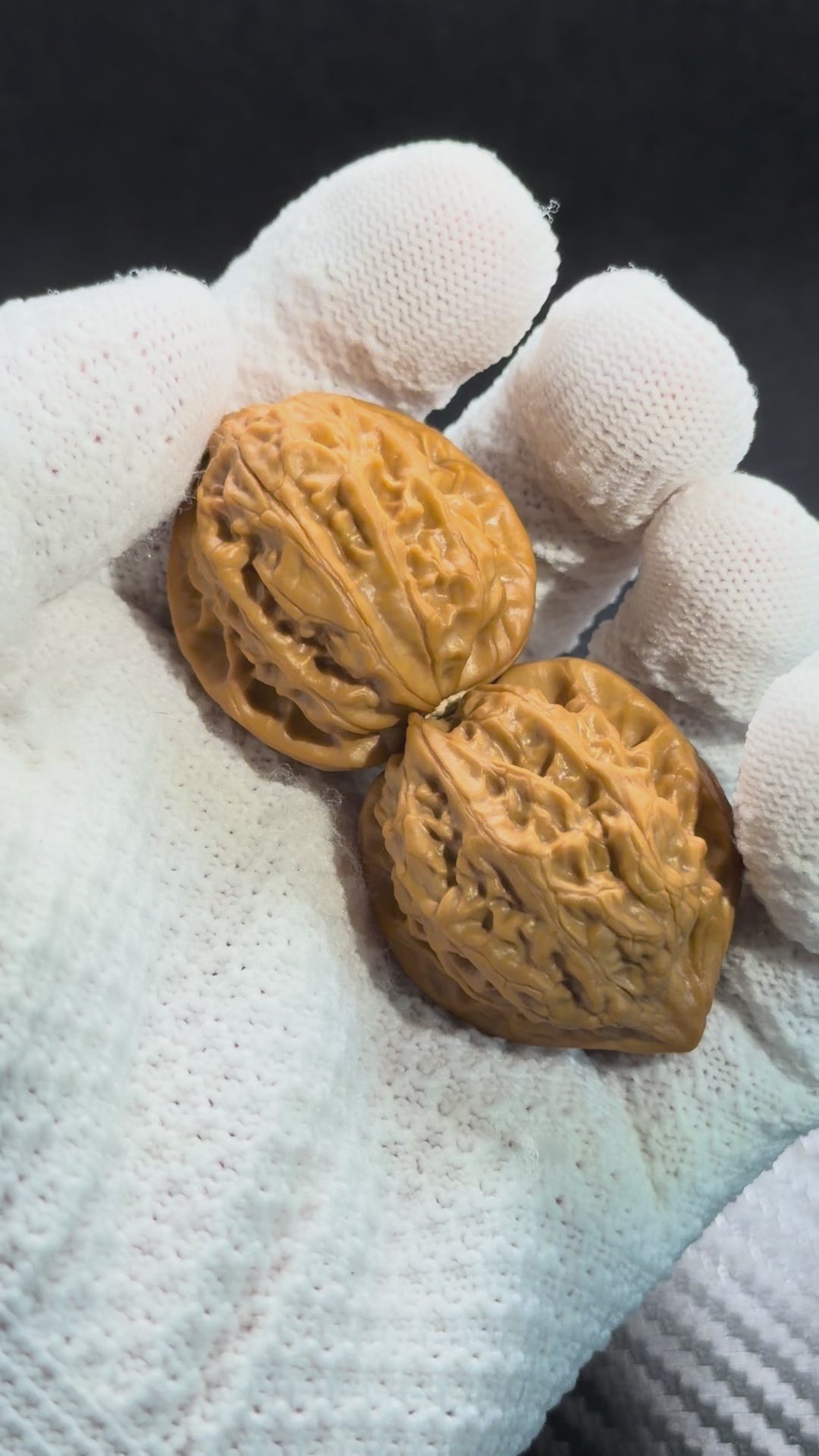 Chicken Heart Wenwan Walnut · 32mm · Natural · Premium Ritual