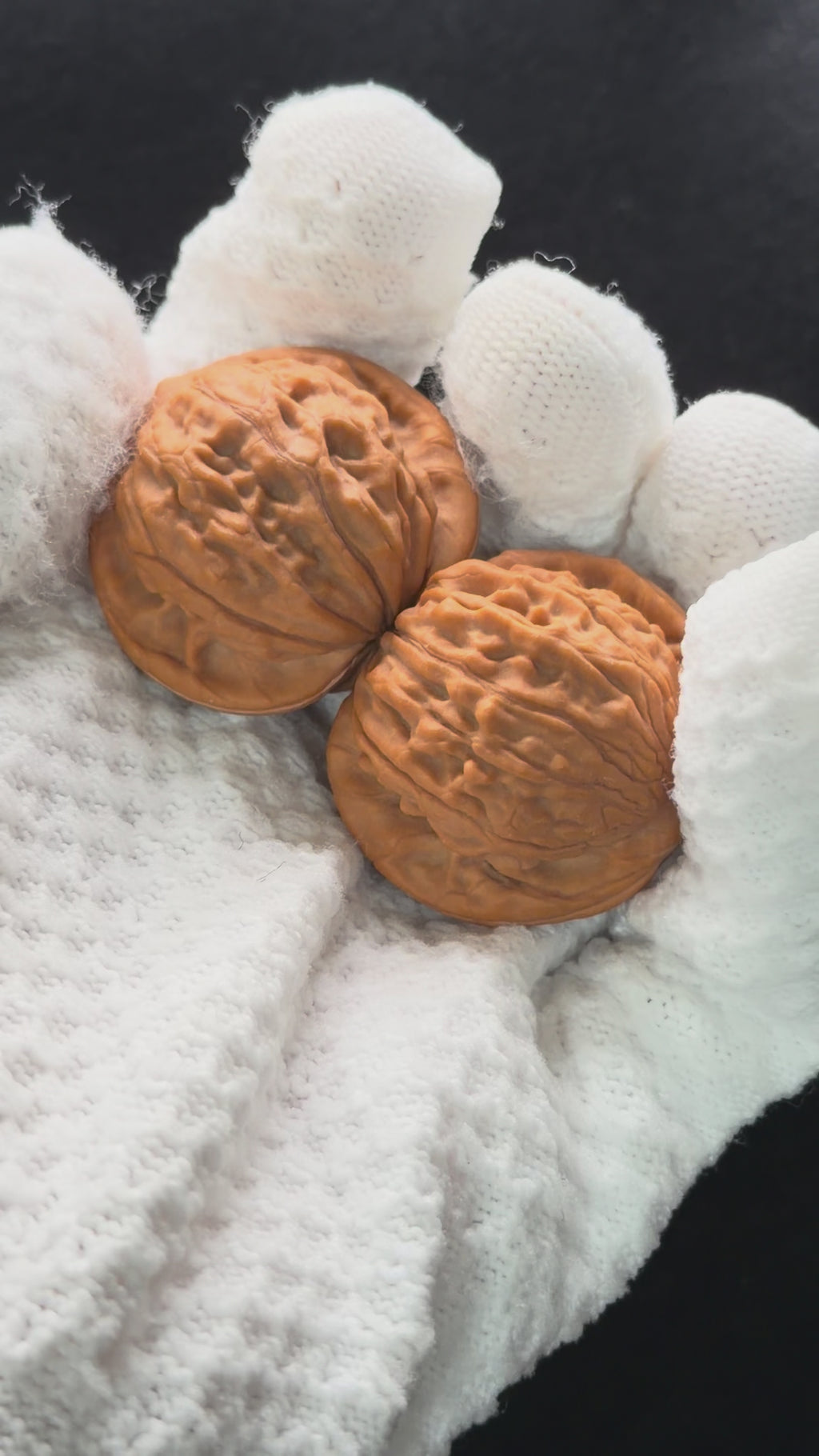 Small Red Robe Wenwan Walnut · 37mm · Natural · Premium Ritual