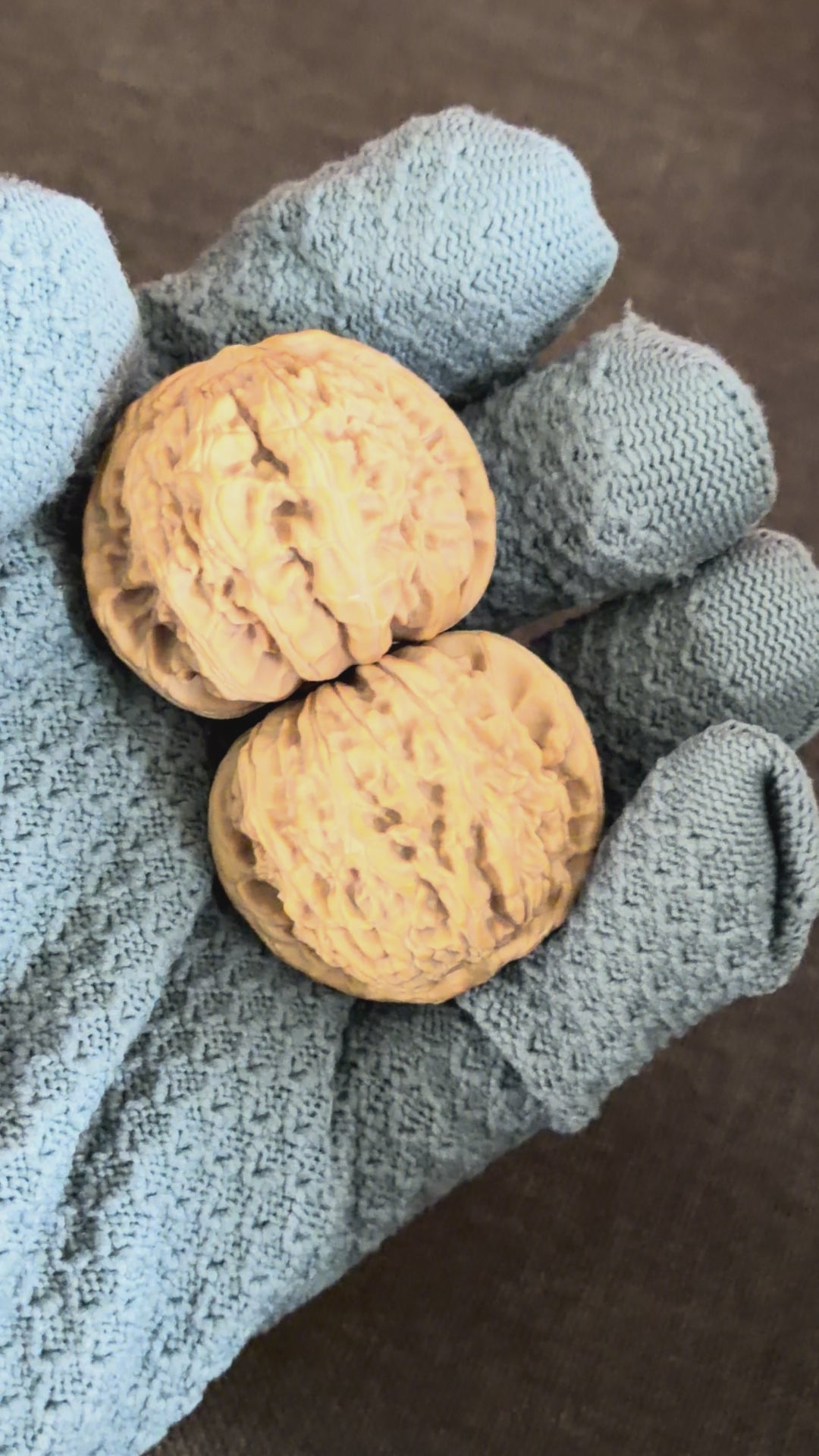 White Lion Wenwan Walnut· 40mm · Natural · Select Ritual