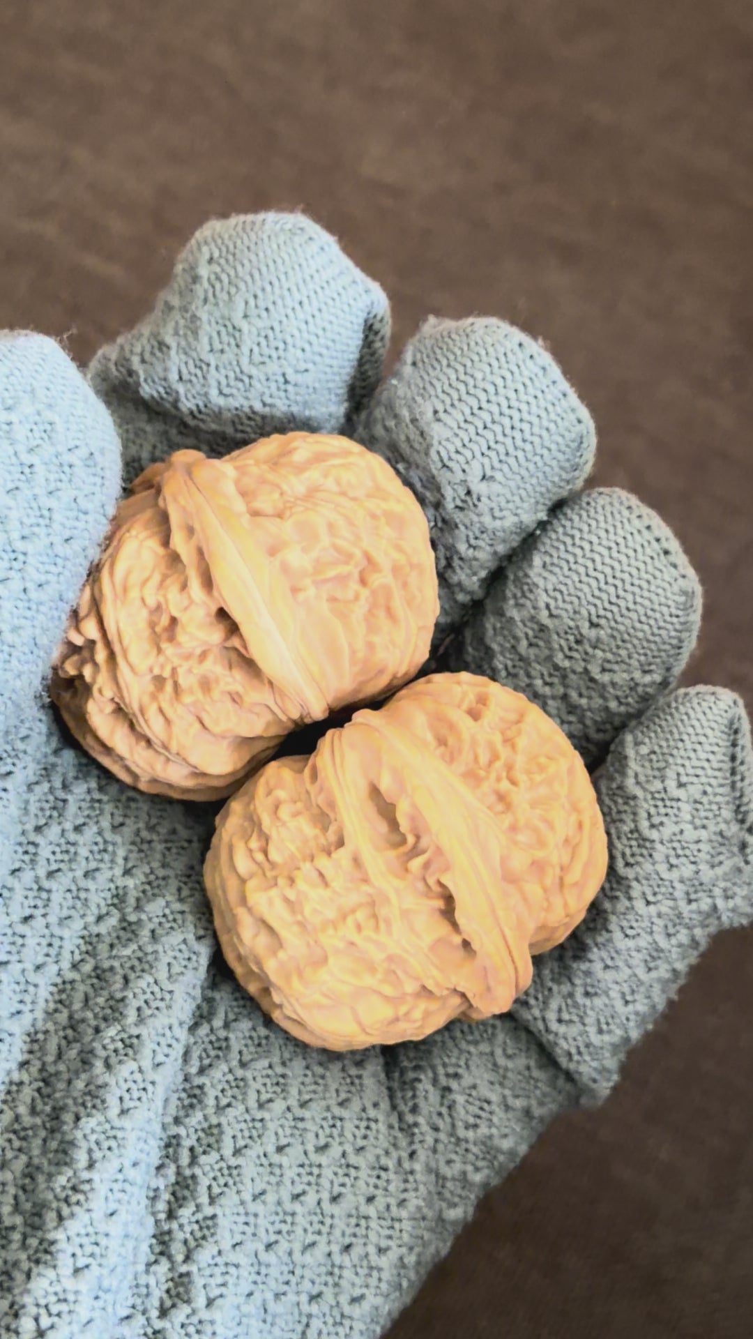 White Lion Wenwan Walnut · 37mm · Natural · Entry Ritual