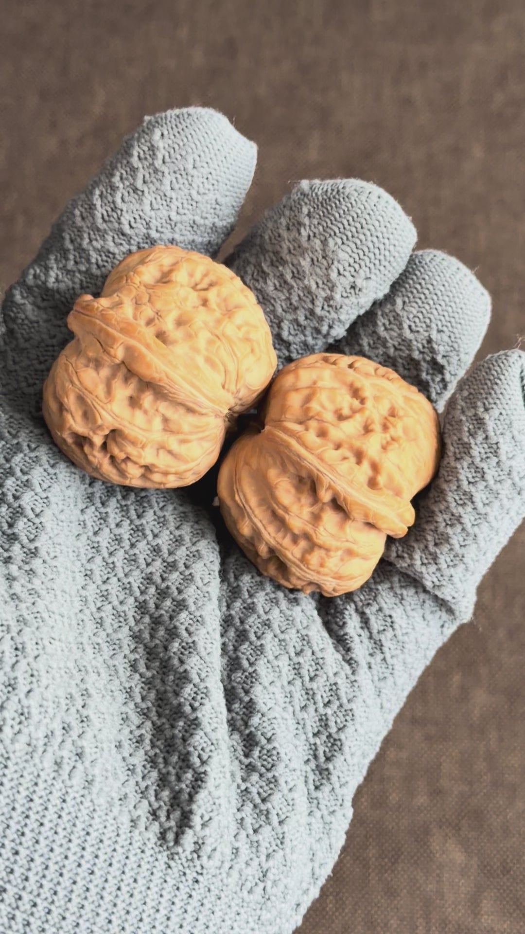 Ingot Lion Head Wenwan Walnut