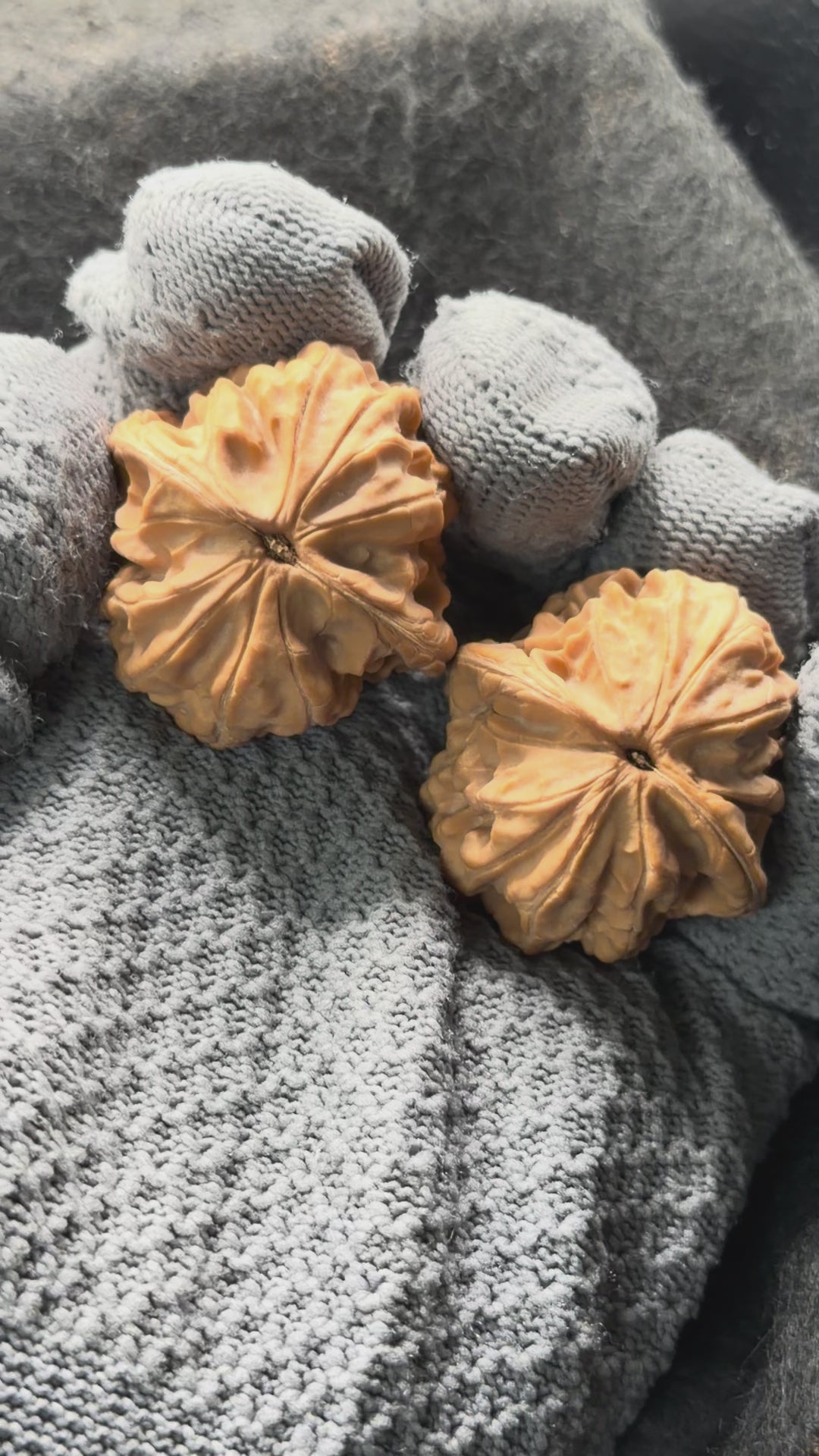 Plantain Fan Wenwan Walnut · 38mm · Natural · Select Ritual
